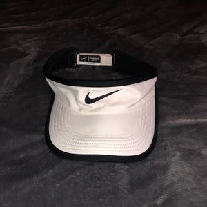 Nike visor